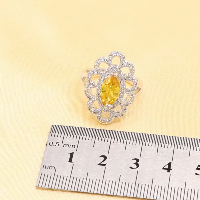 Женский ювелирный комплект из колье серёг браслета и кольца | Украшения