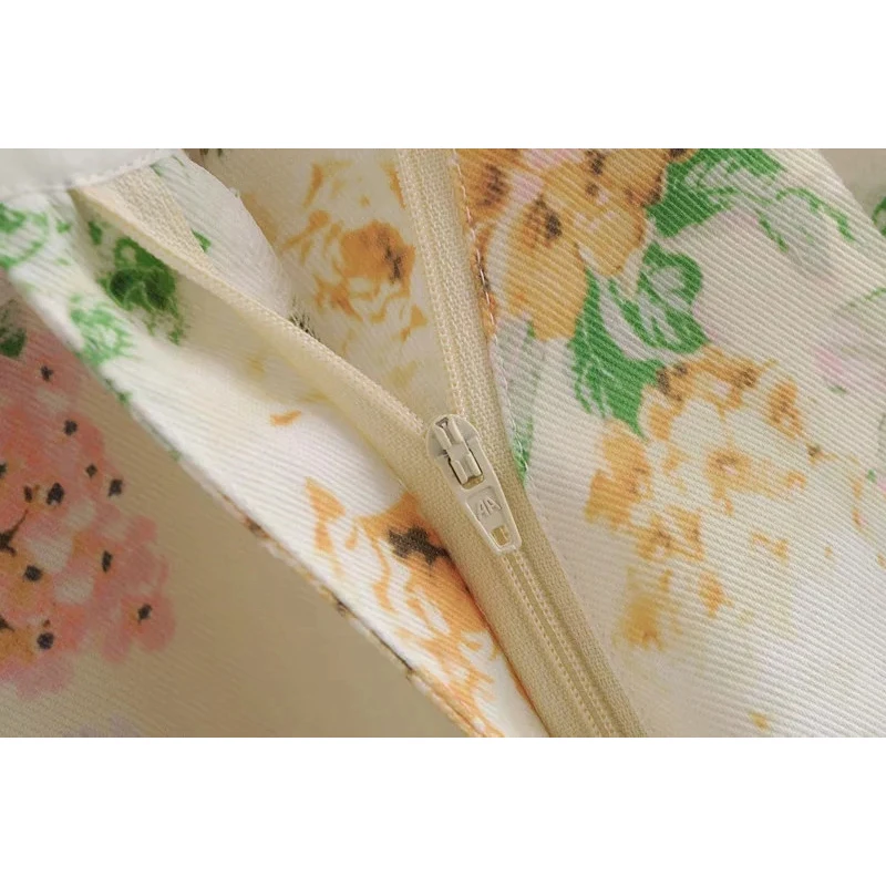 

Merodi Women Fashion Floral Print High Waist Playsuits With Belt Female Autumn TurnDown Collar Short Jumpsuit Cool Lady Playsuit