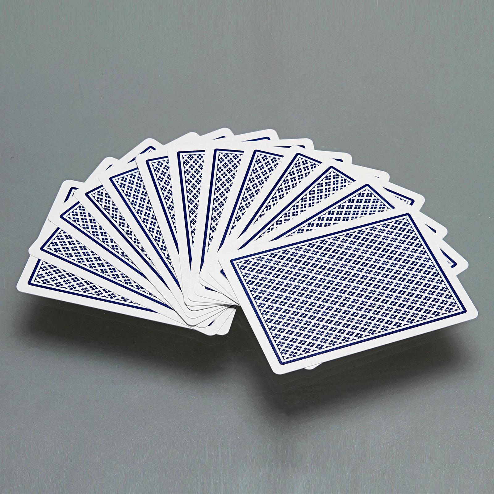 Newest Copag Poker100% Plastic Red/Blue Regular Playing Cards Standard Sealed Decks Magic Tricks Poker Magice | Дом и сад