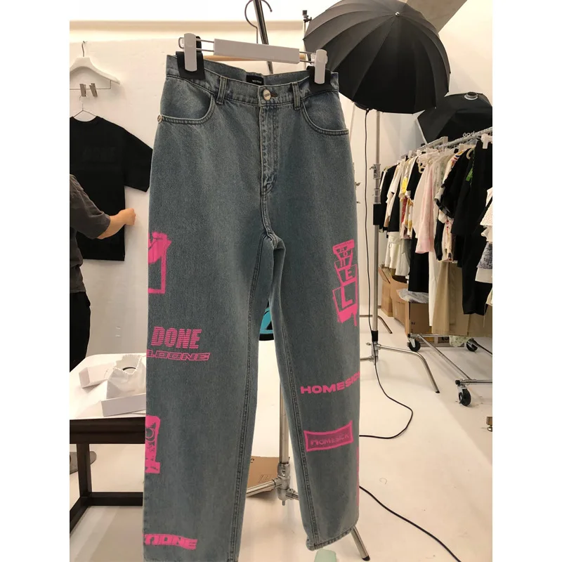 

We11done 1:1 High Quality Fluorescent Graffiti Logo Straight Retro Wide-leg Pants Unisex Slim Denim Trousers