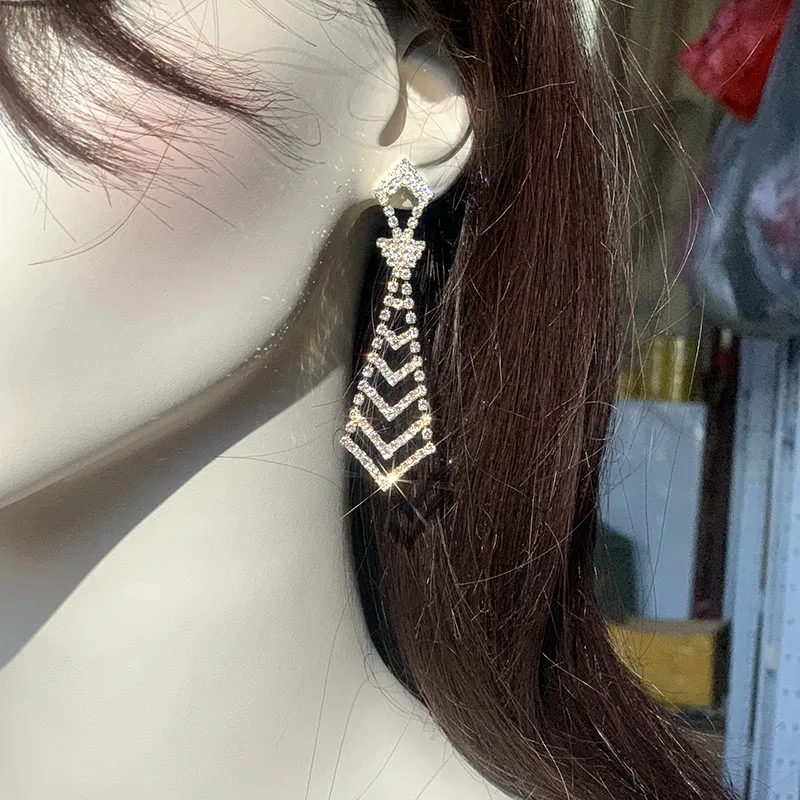 Фото JXCUL блестящие серьги с геометрическим кристаллом для женщин, Bijoux в форме галстука, висячие серьги со стразами, эффектные ювелирные изделия A426 №3