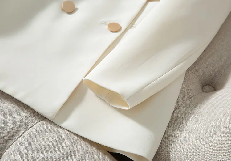 

Casual Suit Jacket Women's Elegant Fried Street Short-Height White Design Sense Slim Fit Business Suit Niche Suit 6181012