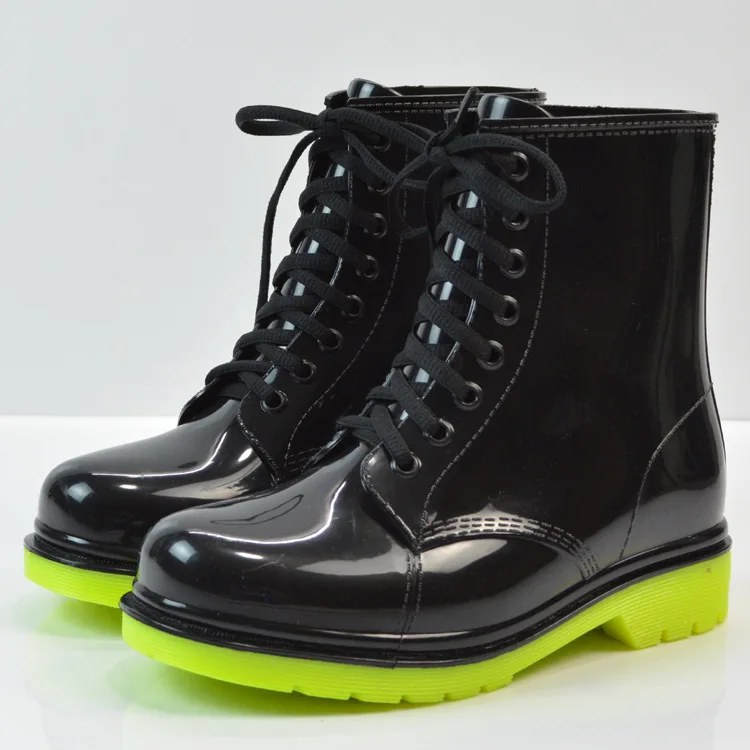 Новые резиновые сапоги теплые модные на платформе без шнуровки