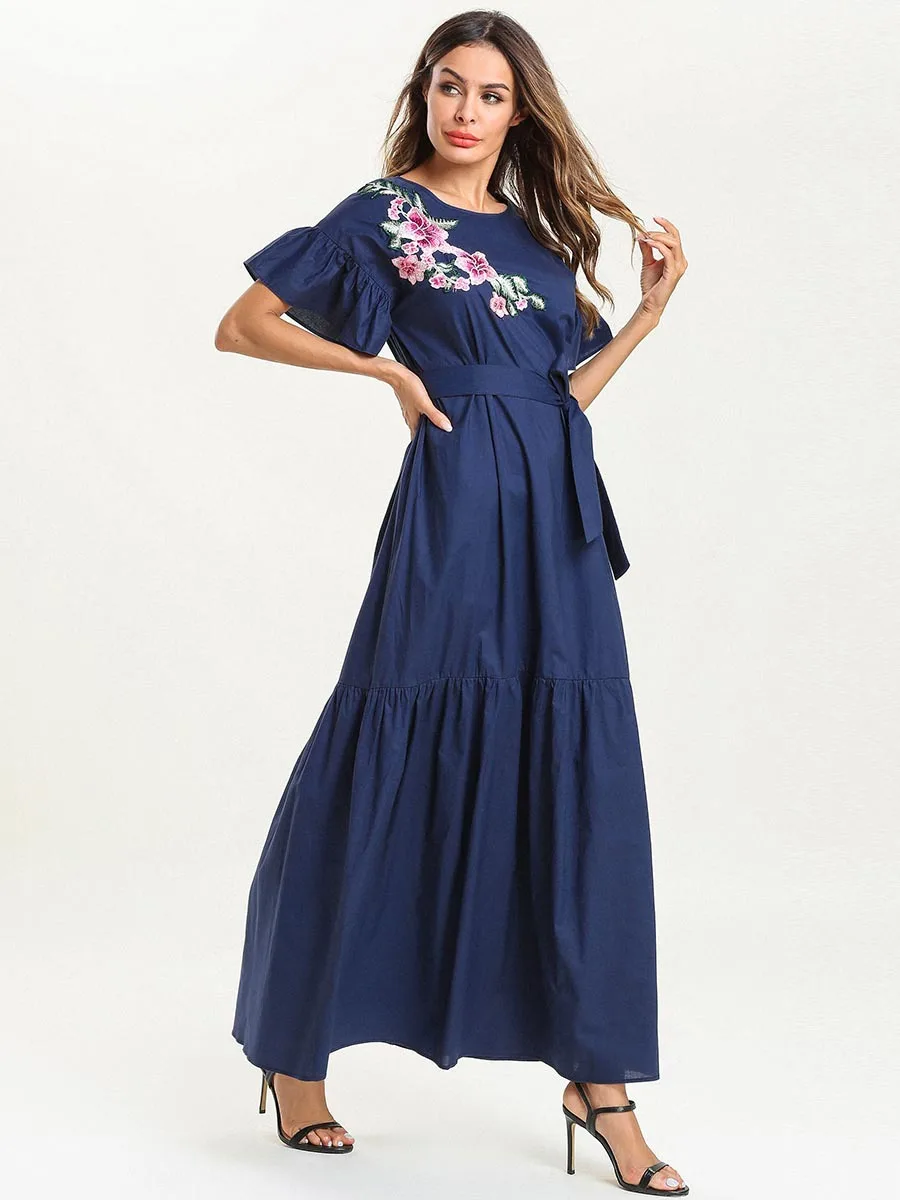 Мусульманское платье на шнуровке женское элегантное с цветочной вышивкой и