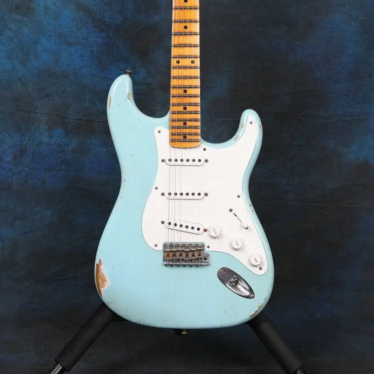 Электрогитара. Ручной работы 6 жал светло голубой Цвет ra. Высокое качество пикапы.