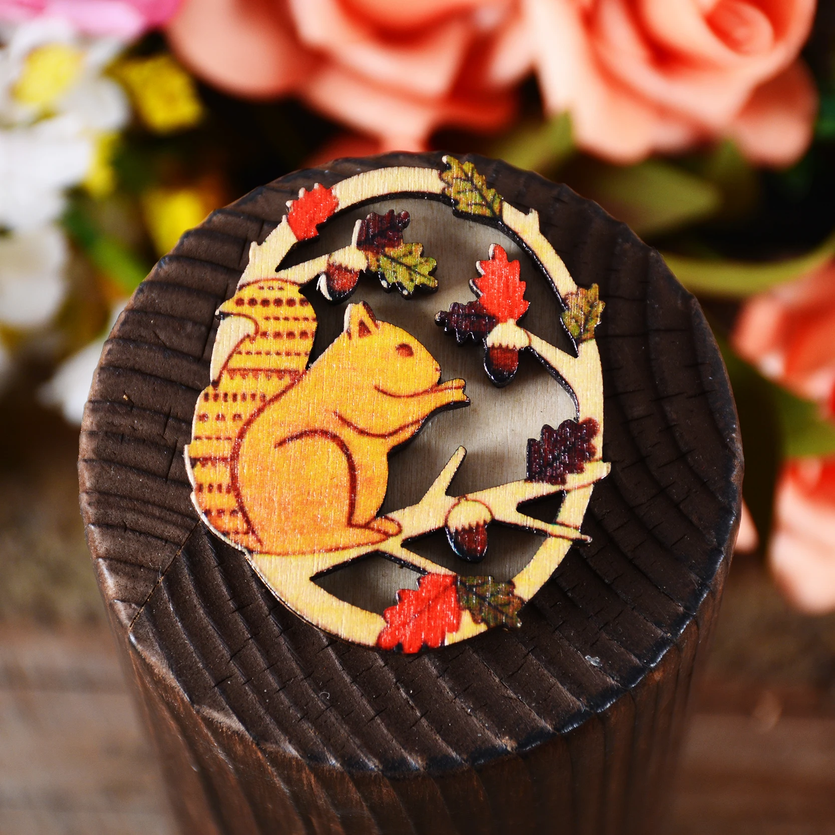 Брошь KCALOE в виде белки из сосны разноцветная брошь форме конуса для девочки