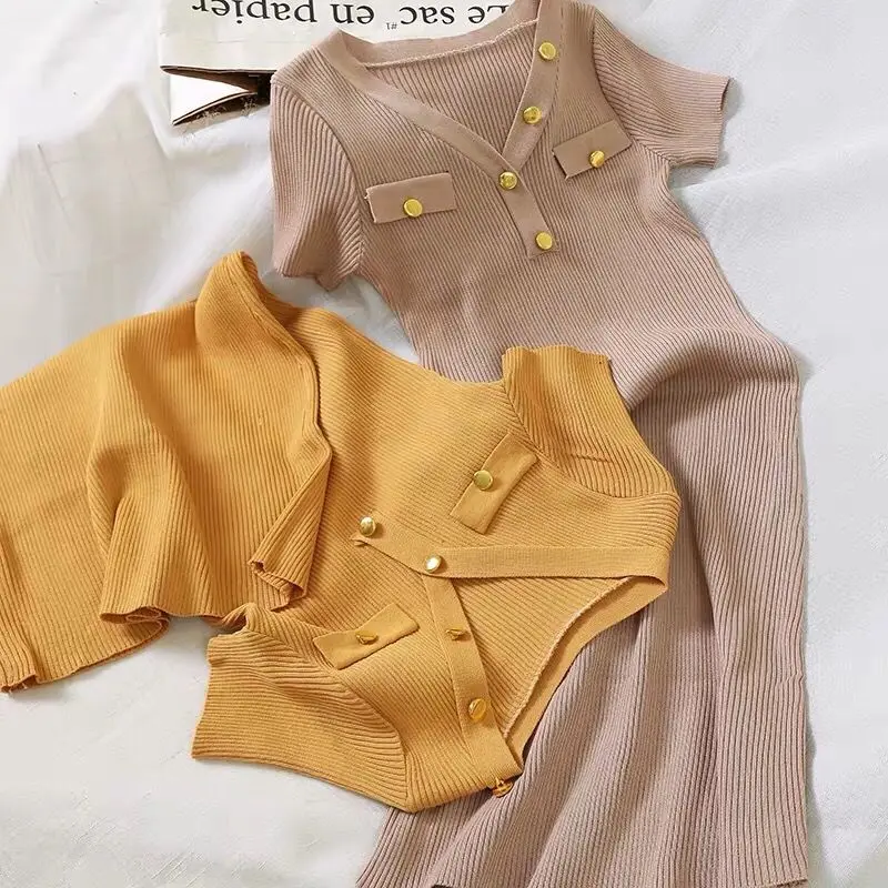 

Summer 2021 Sexy Deep V-neck Slim Short Sleeve Solid Vintage Dress Female Fashion New Elegant V-neck Knit Stretch Waist Dresses