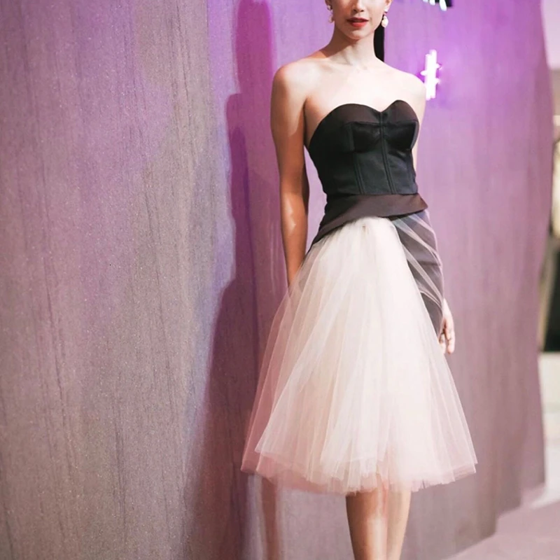 Женское винтажное платье TWOTWINSTYLE разноцветное асимметричное без рукавов с