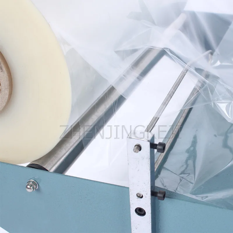 Полуавтоматическая машина для запечатывания и резки термоусадочной пленки L