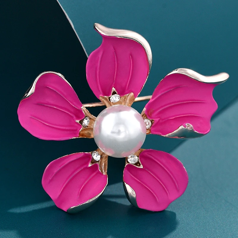 

New Women’s Painted Brooches High Fashion Pearl Brooch Corsage Collar Pin Shawl Pearl Elegant Flower Party Weddings Brooch Gift