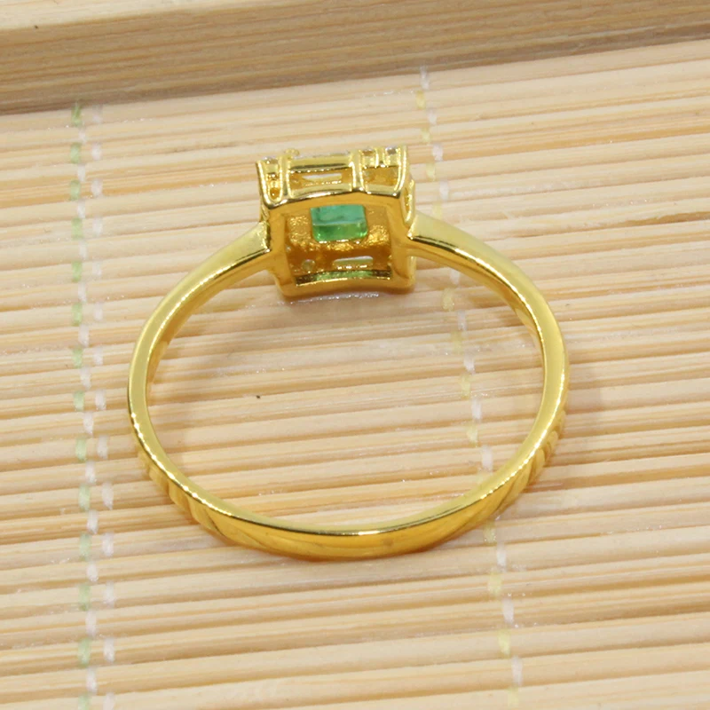 Королевское дизайнерское серебряное Изумрудное кольцо 4 мм * принцесса с