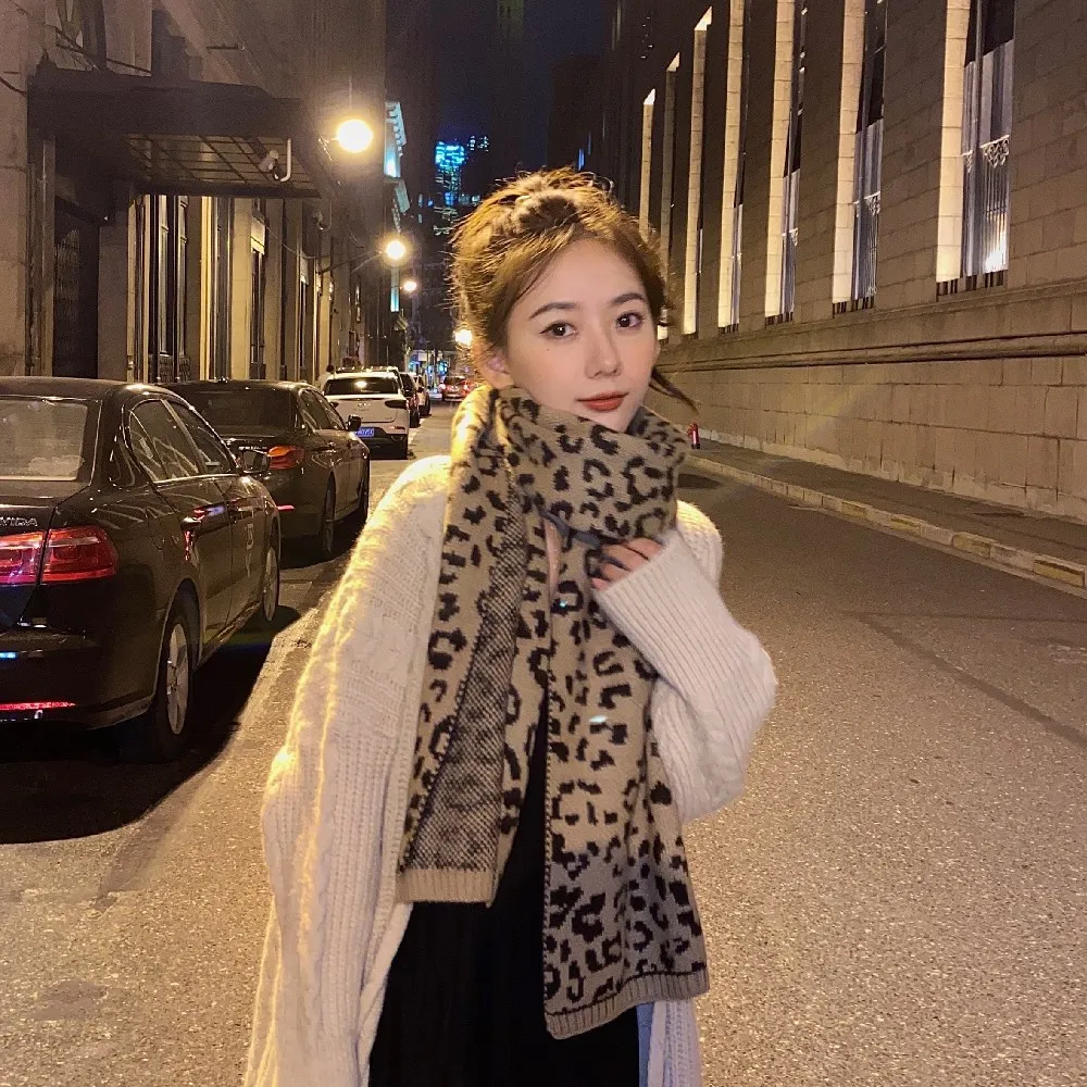 

Leopard imitation cashmere scarf knitted women's fashion thickened warm double-sided soft shawl