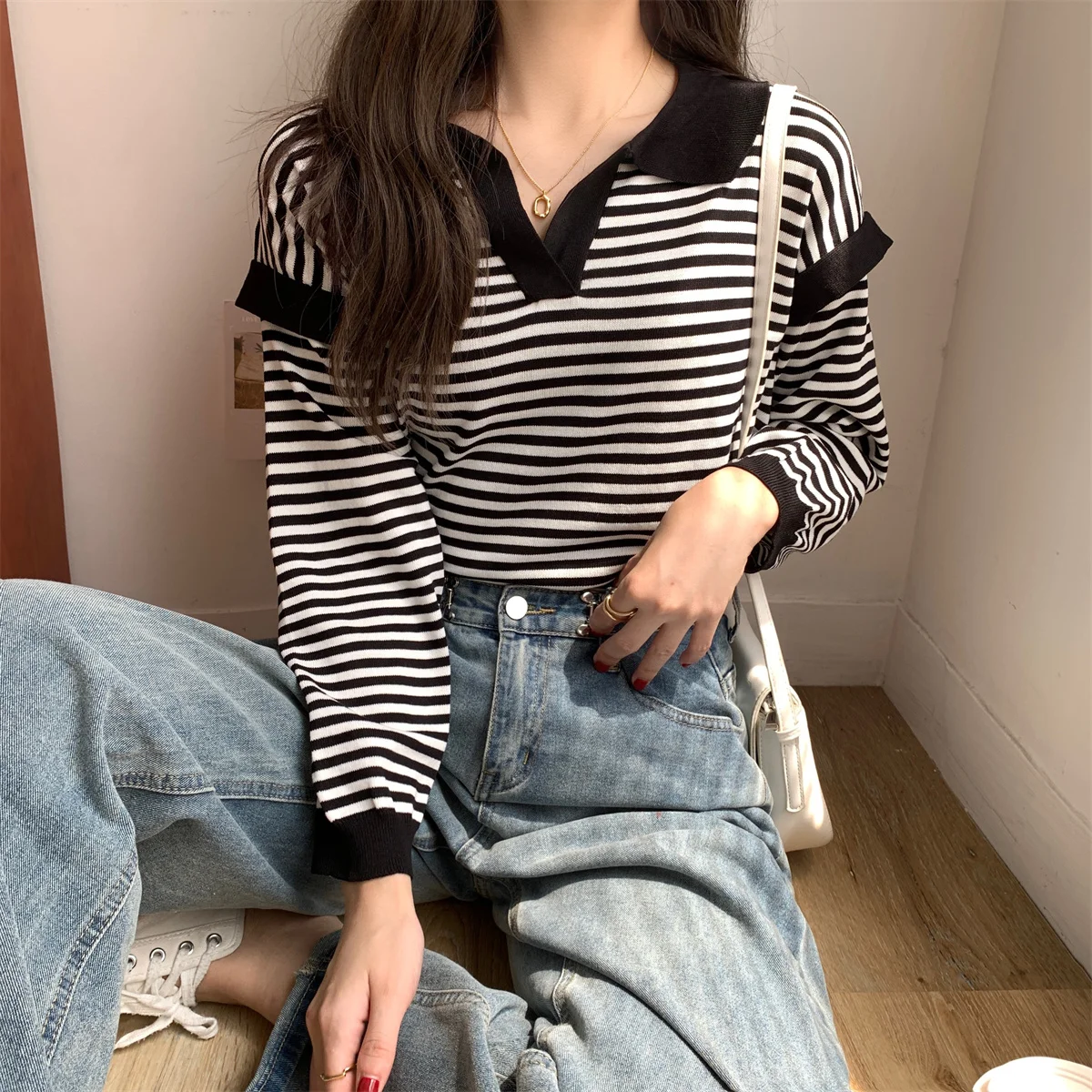 

2021 Spring and Autumn New Polo Collar Contrasting Striped Long Sleeve Knit Sweater Loose and Thin Top Women