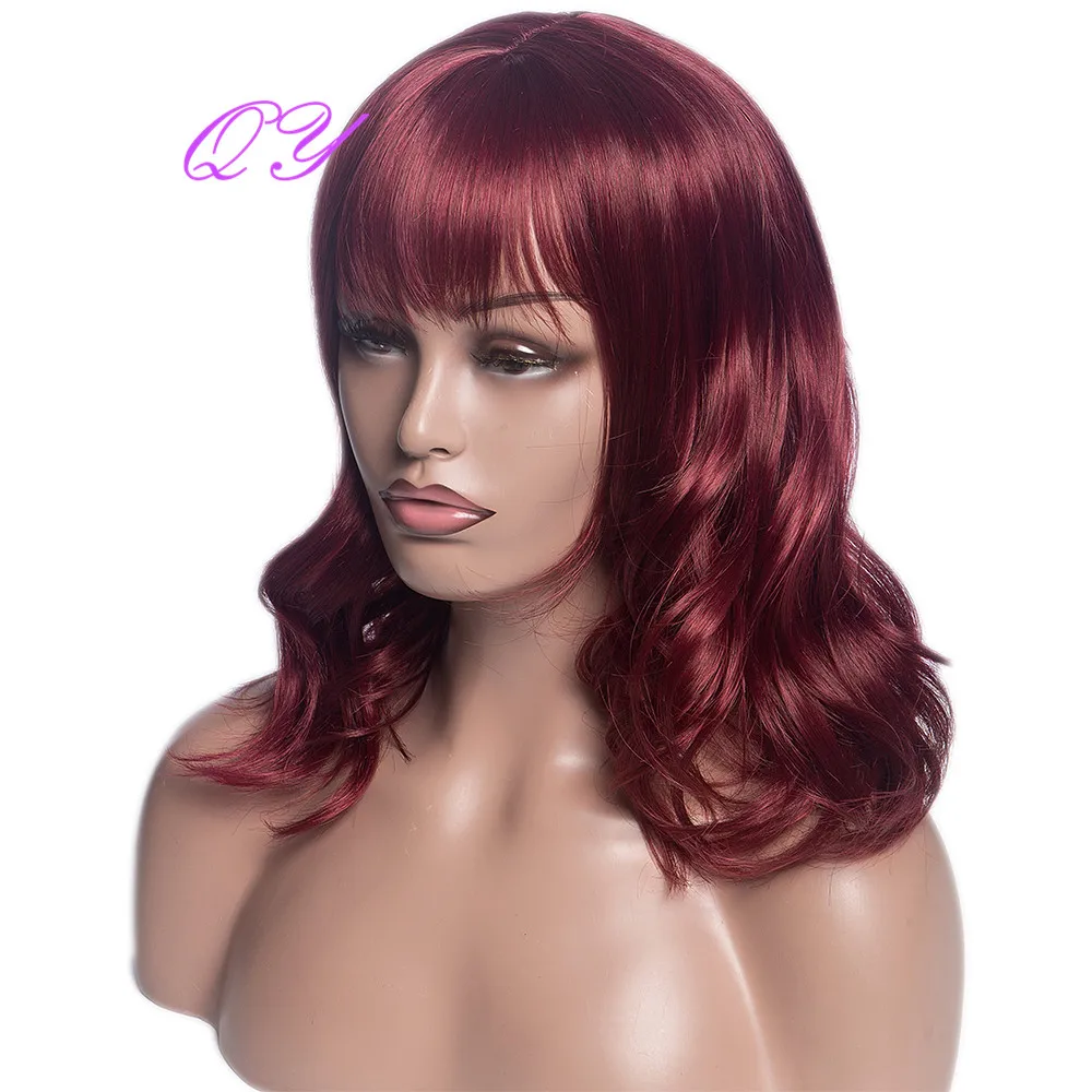 

Парик QY с короткой челкой для чернокожих женщин, модные искусственные волосы винного красного цвета, для косплея, свободная волна с челкой