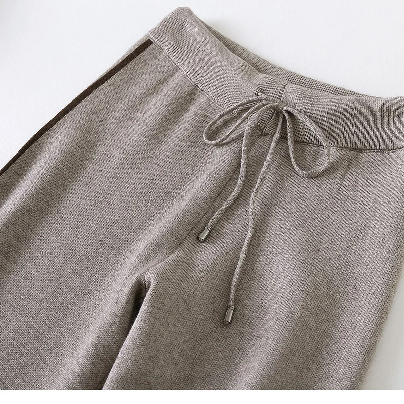 Женский трикотажный костюм-двойка мягкий теплый комплект из Свитера и брюк с