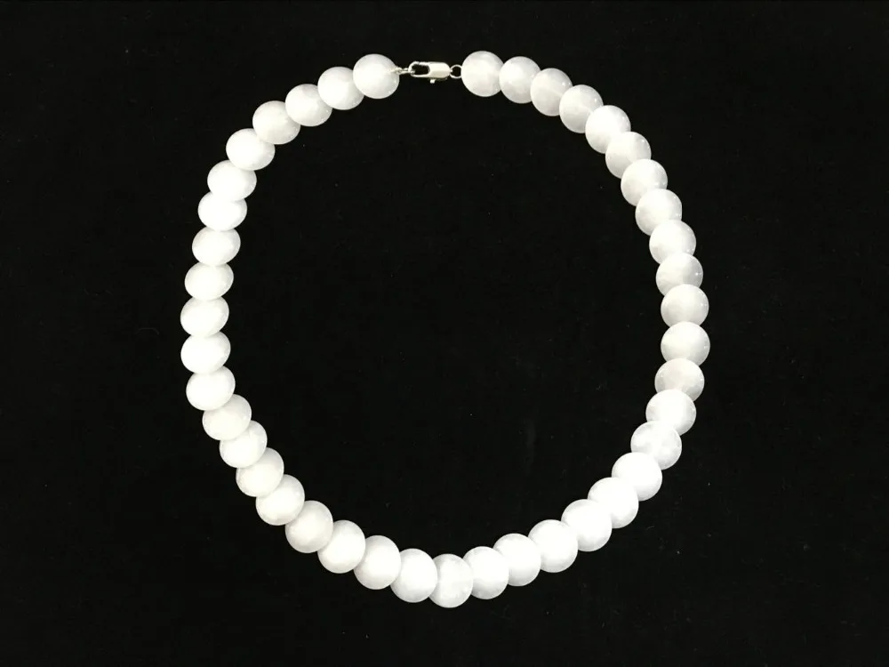 Очень рекомендуется ожерелье из натурального белого камня 14 мм 18 дюймов