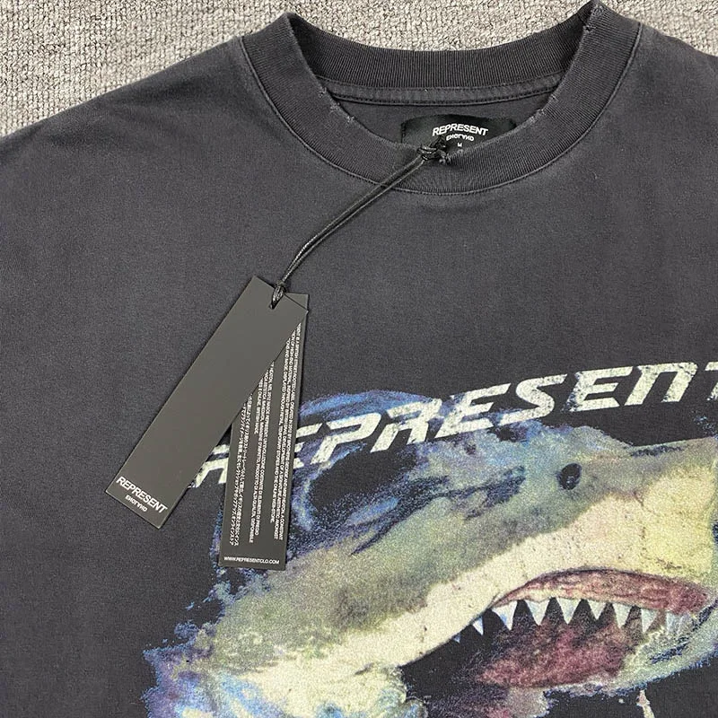 Негабаритных представляют собой лишь сильный выжить футболка для мужчин женщин