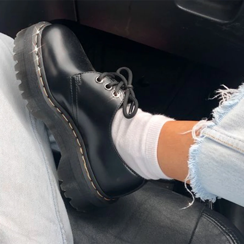 2021 женские летние лоферы из натуральной кожи на платформе Розовые туфли с