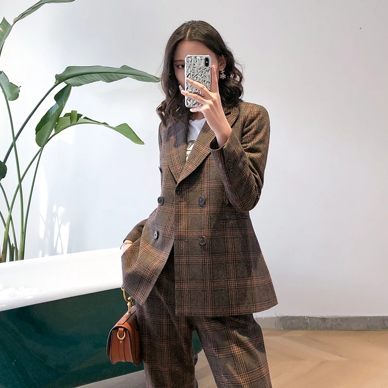 Женский двубортный клетчатый костюм комплект из 2 предметов Блейзер куртка и