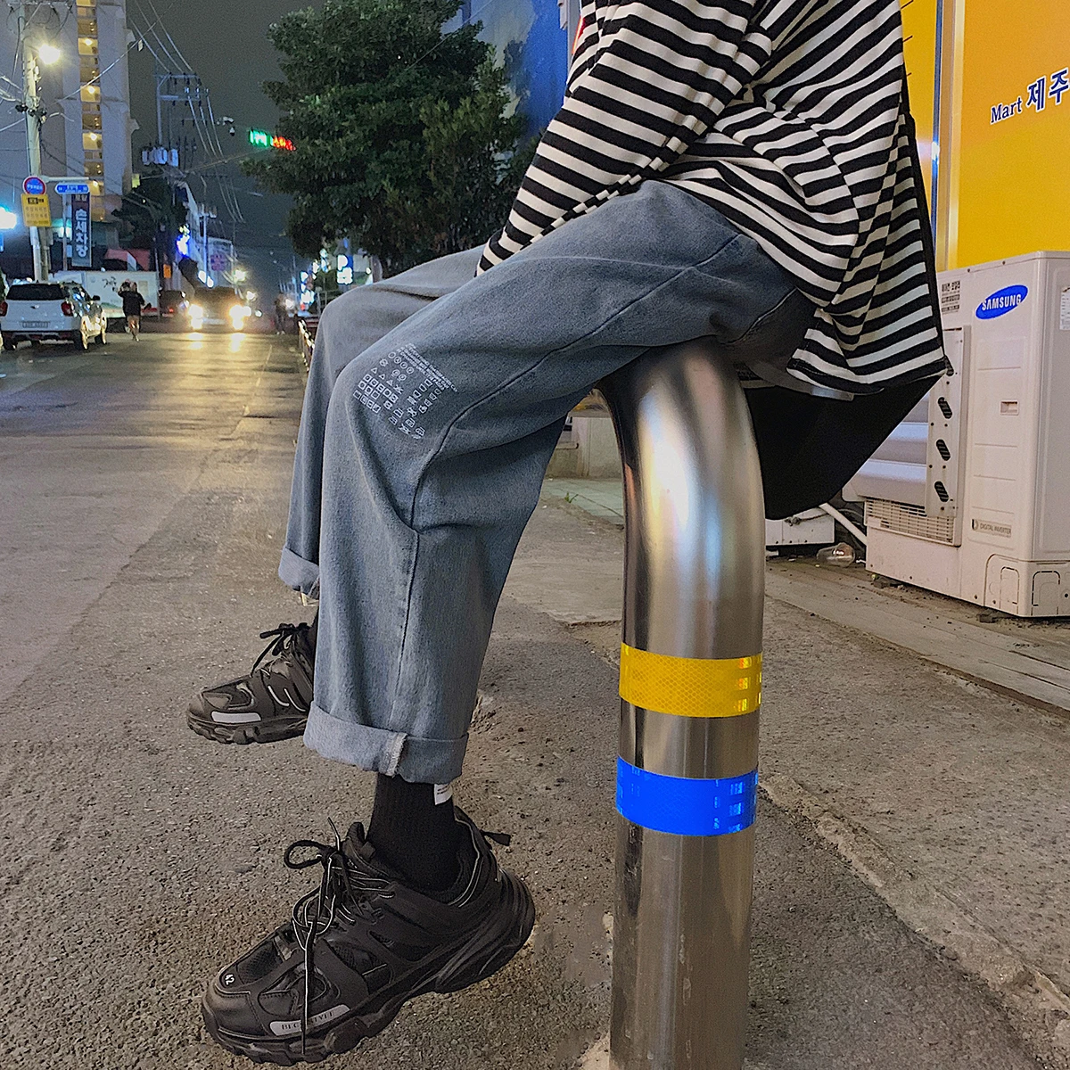 

Fashion Designer Jeans Men Straight Dark Blue Color Printed Mens Casual Biker Denim Jeans Male Stretch Trouser Pant