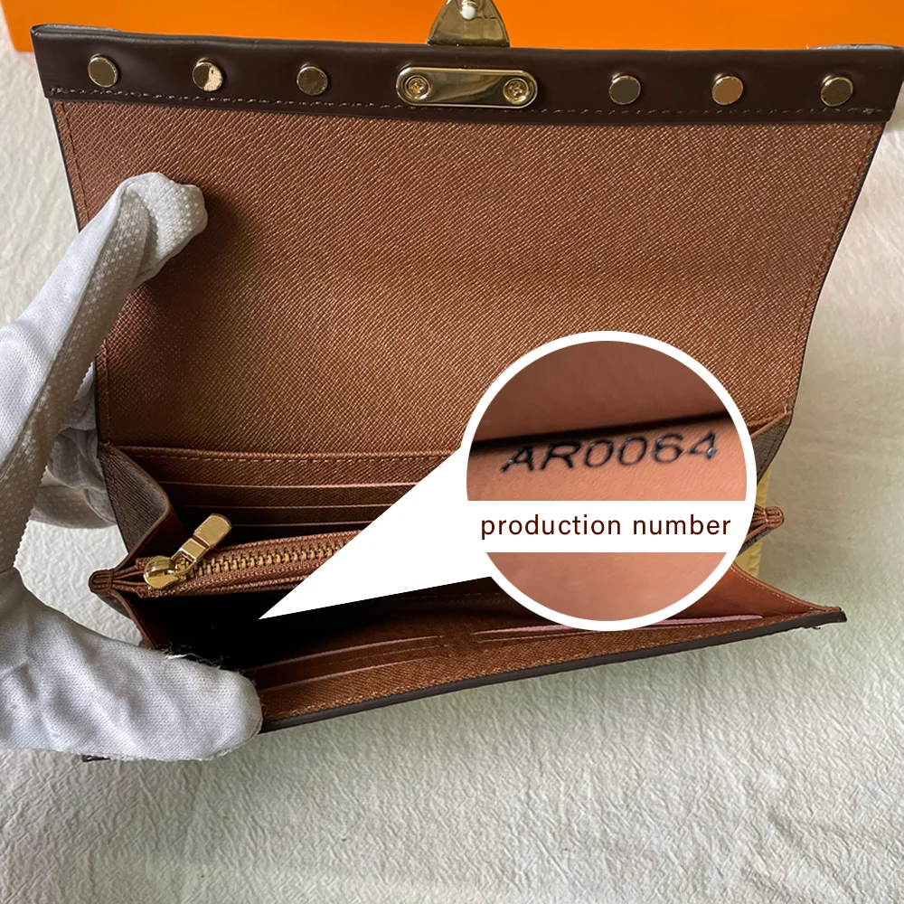 

Top Quality Luxury Design Genuine Leather Long Lock Wallet Zipper Coin Pocket Lady Card Storage With Gift Box Free Shipping