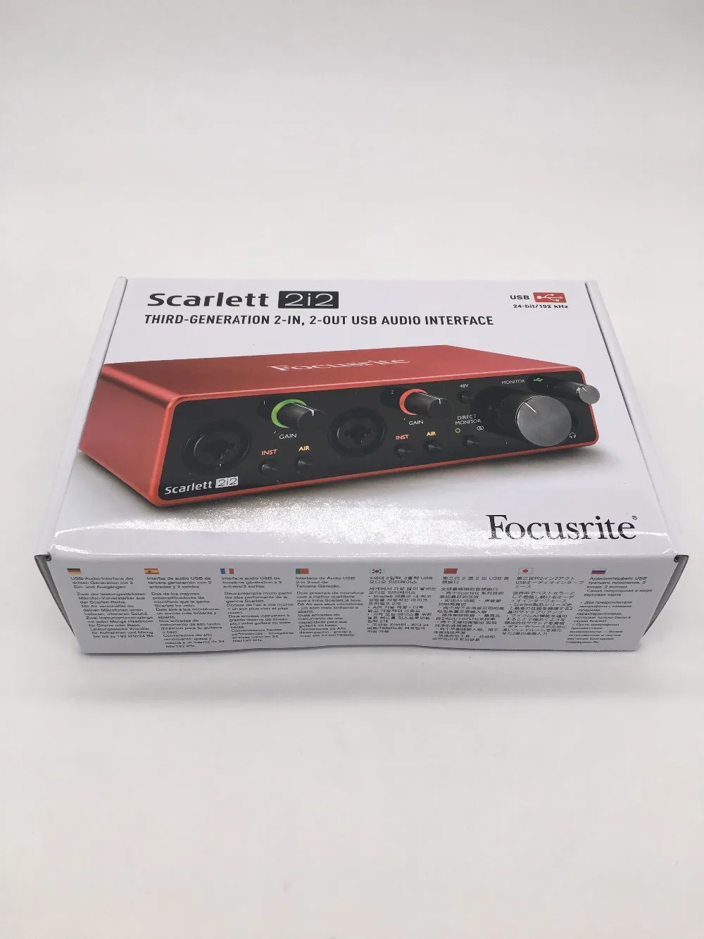 Обновленный Focusrite Scarlett 2i2 3-го поколения Профессиональный записывающий аудио интерфейс USB 2,0 Звуковая карта с предусилитель микрофона