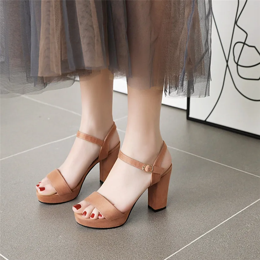 

Platform Gladiator Sandals Women High Heels Pumps high heel Shoes Women's sandals waterproof sandals Small Big Size 32 - 43
