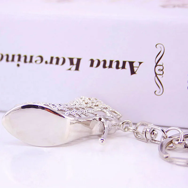 

Car Supplies Creative Gifts Women's Crystal Hollow Out High Heels Car Key Chain Metal Pendant Women's Bag Accessories Key Chain