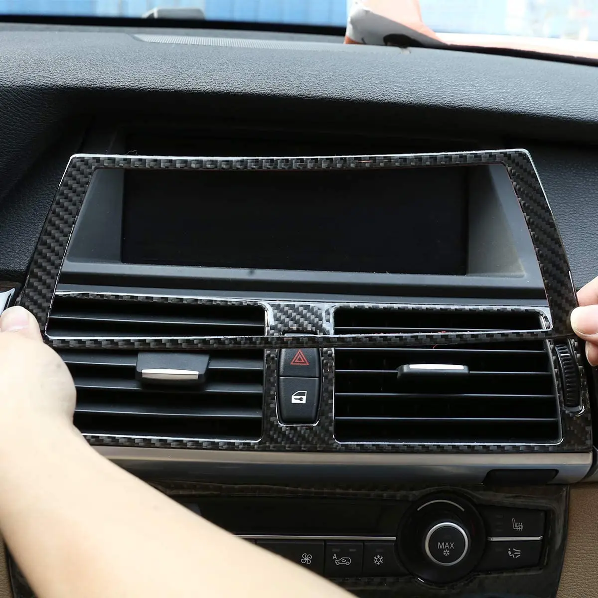 

Soft Carbon Fiber Car Interior Navigation Frame Trim Stickers for BMW X5 E70 X6 E71 2008-2013