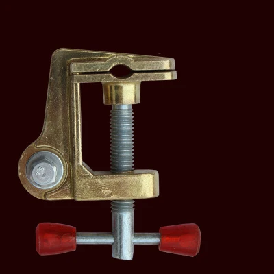 

Зажим для заземления