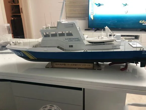 

Внедорожная модель в масштабе 1:35 600 мм шведский радиоуправляемый корабль