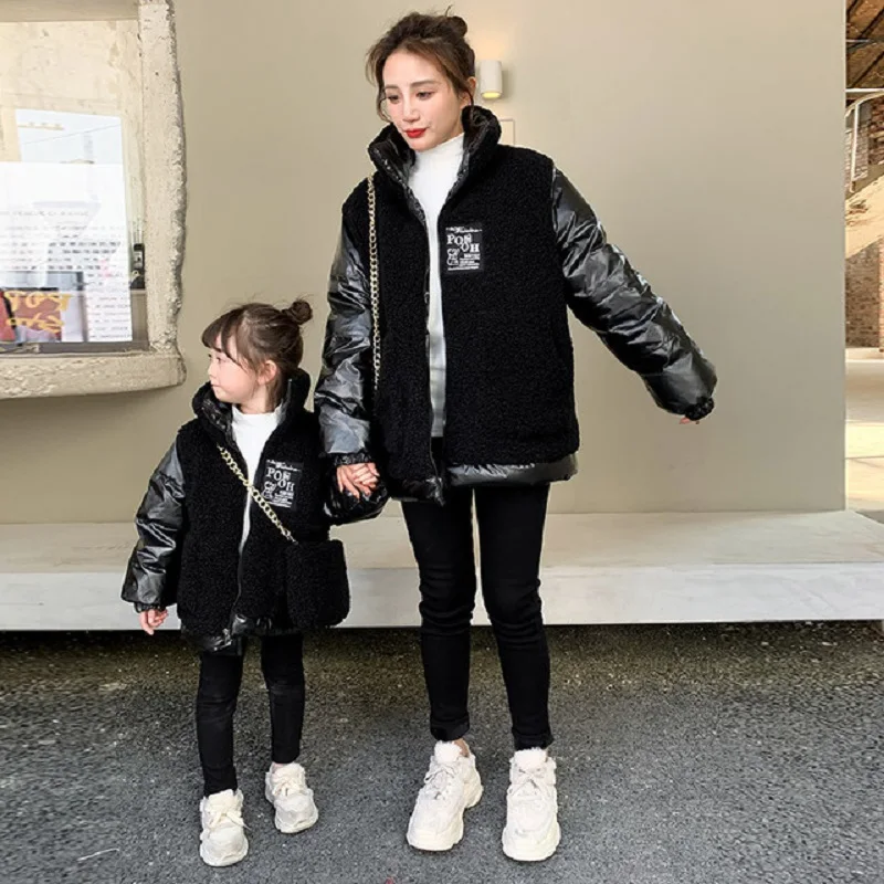 New Winter Family Matching Outfit Clothes Mum Daughter Down Jacket Thickening Artificial Lamb Patchworked Coat for Mom and Me