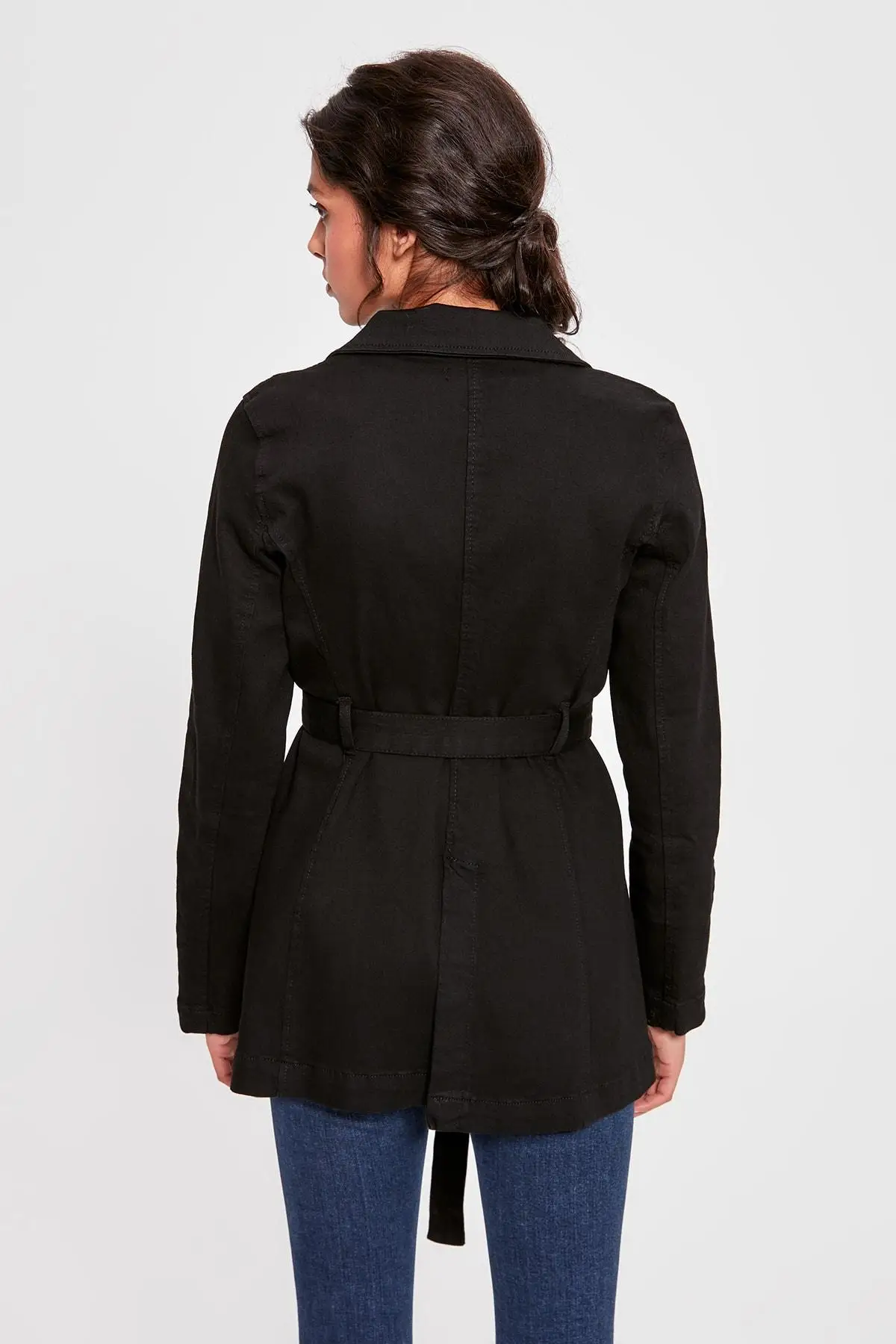 Trendyol черная арочная джинсовая куртка TWOAW20CE0042