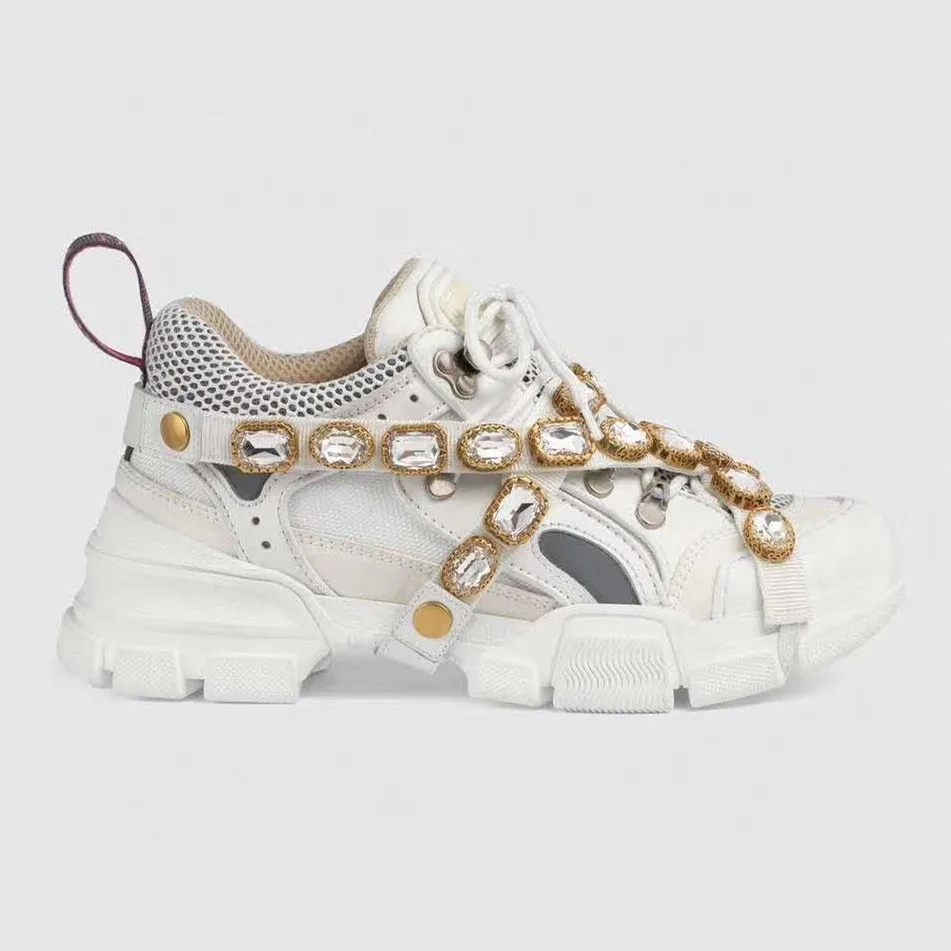 Мужские спортивные туфли на толстой подошве черные повседневные шнуровке с