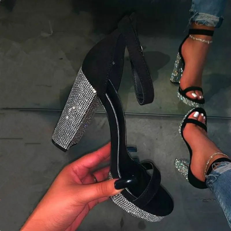 Женские босоножки на меху бежевые черные летние туфли высоком каблуке для офиса