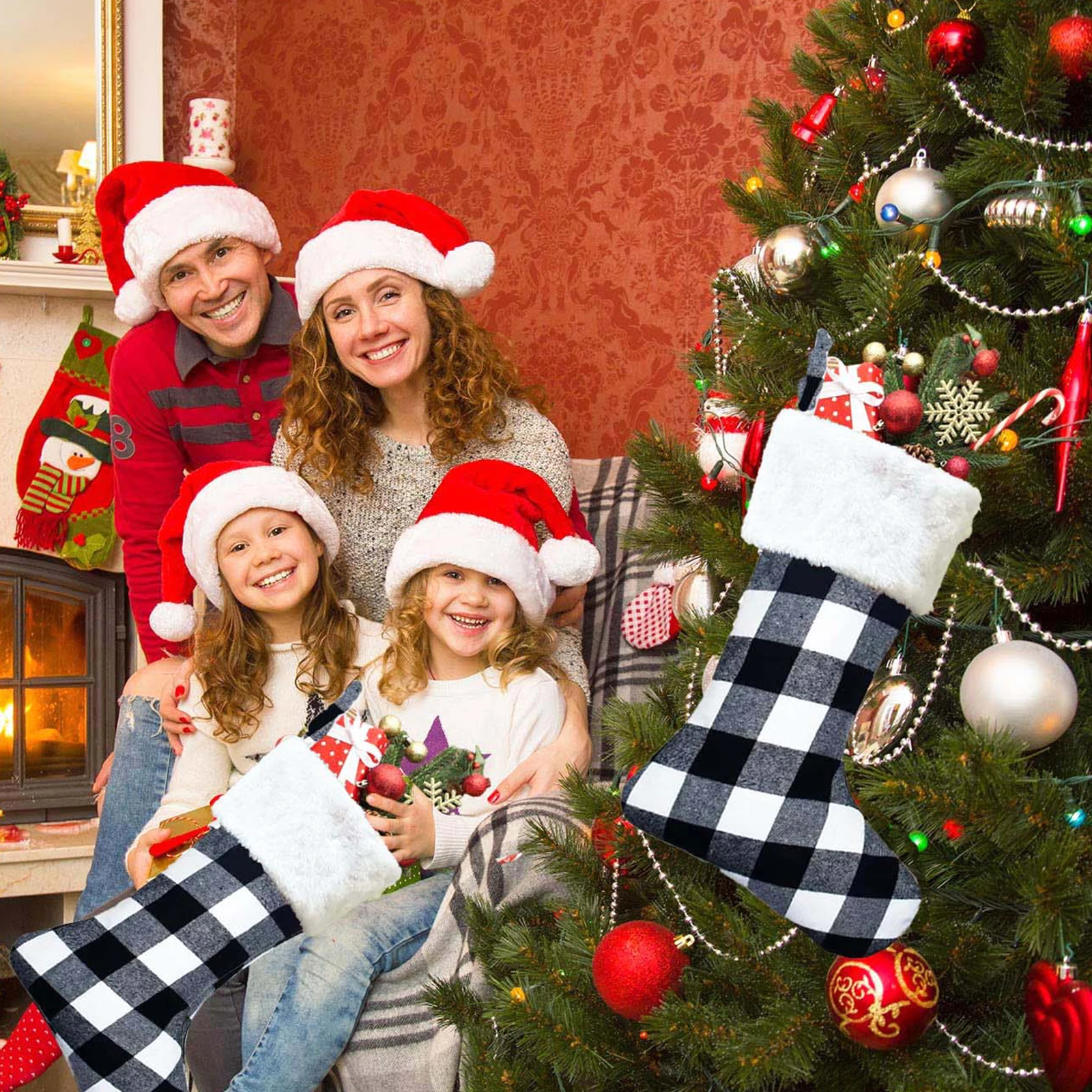 

Christmas Candy Stocking Classic Plaid Pattern Reusable Tote Bags Happy Hanging Socks for Holiday Party Christmas Decorations