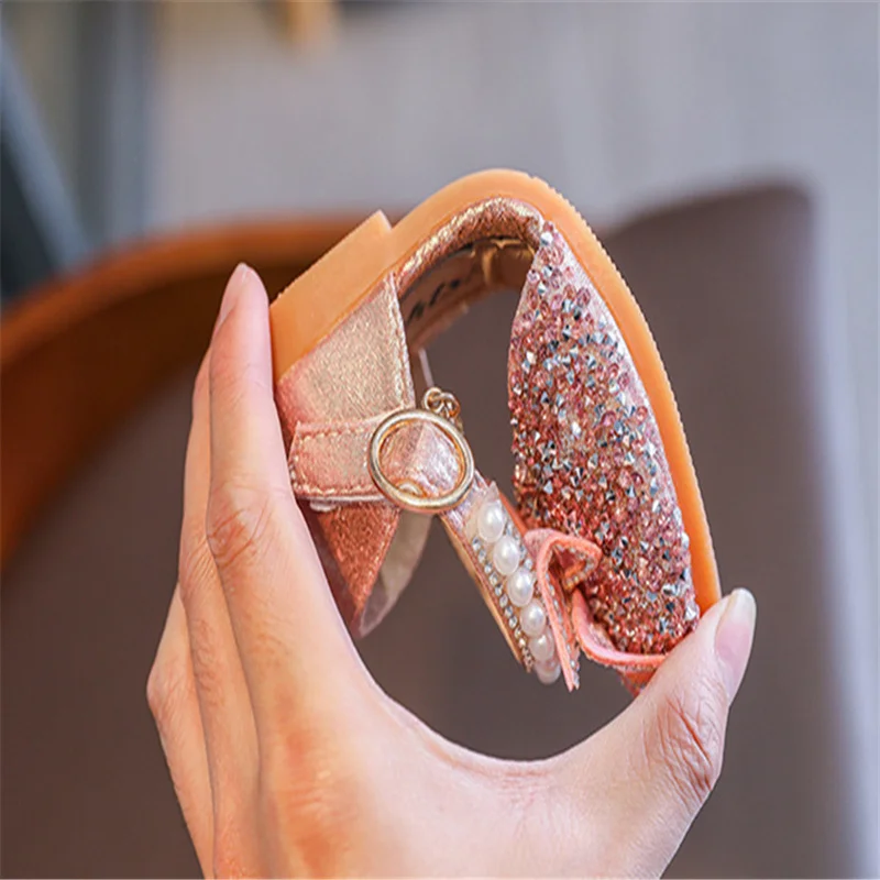 

Girls Sandals New Summer Princess Style Soft Shoes With Bow Breathable Children Flat-soled Sandals Cute Dance Shoes