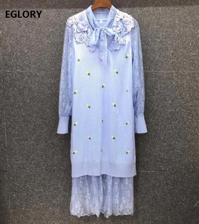 Женское платье-свитер с бантом на воротнике трикотажное синего и абрикосового