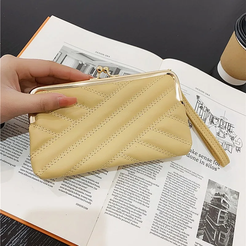 

Womens Wallets and Purses PU Leather Wallet Female Wristband Women Purse Large Capacity Phone Bag Women Wallet Leaf Print Long