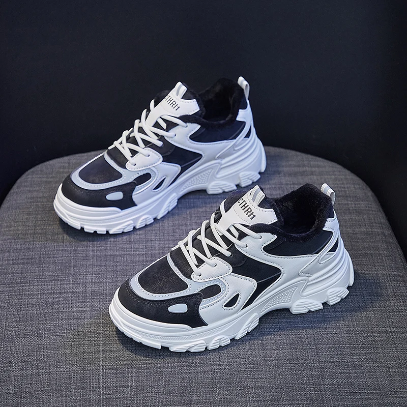 

Женские кожаные кроссовки на толстой подошве, с плюшевой подкладкой