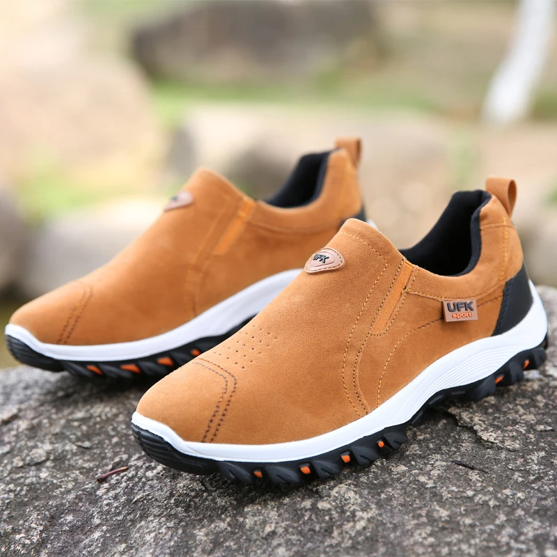 Wear-resistant Outdoor Trekking Shoes for Men Comfortable Casual Sports Shoes Hiking Camping Shoes Men's Suede Leather Shoes