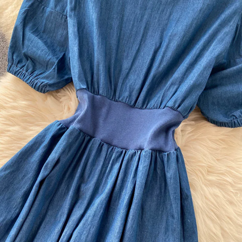 

Casual Women Blue Denim Dress 2021 Summer Button up V-neck Puff Sleeve Elastiic Waist A-line Midi Female Vintage Jeans Dresses