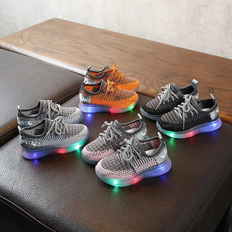 

Baby LED Sneakers Spring Autumn Children Lace Up Sports Shoes Girls Boys Breathable Running Shoes Kids Lights Up Mesh Sneakers