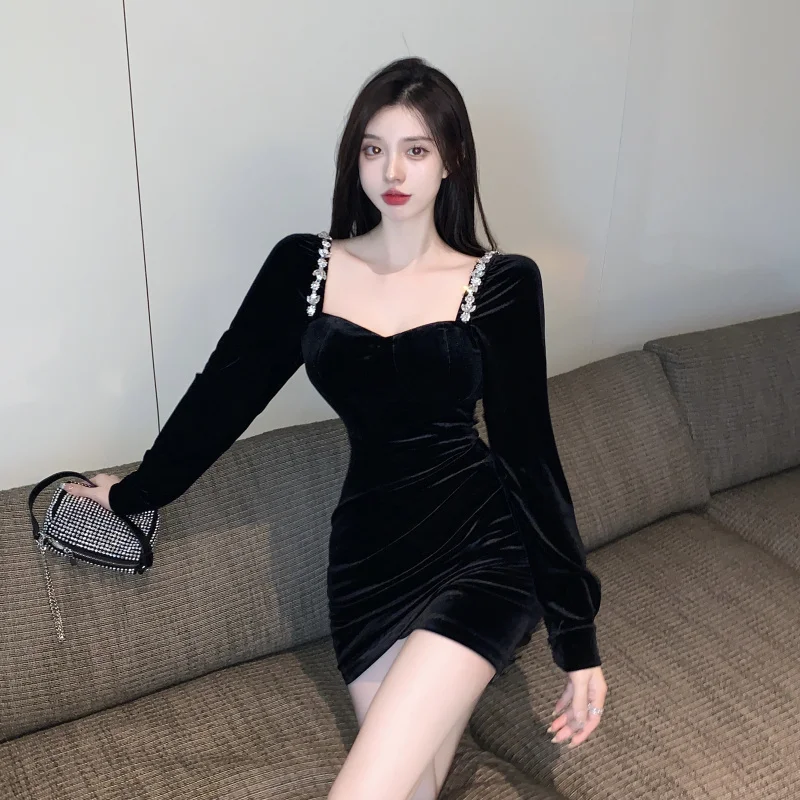 

Женское винтажное бархатное платье с длинным рукавом и квадратным вырезом