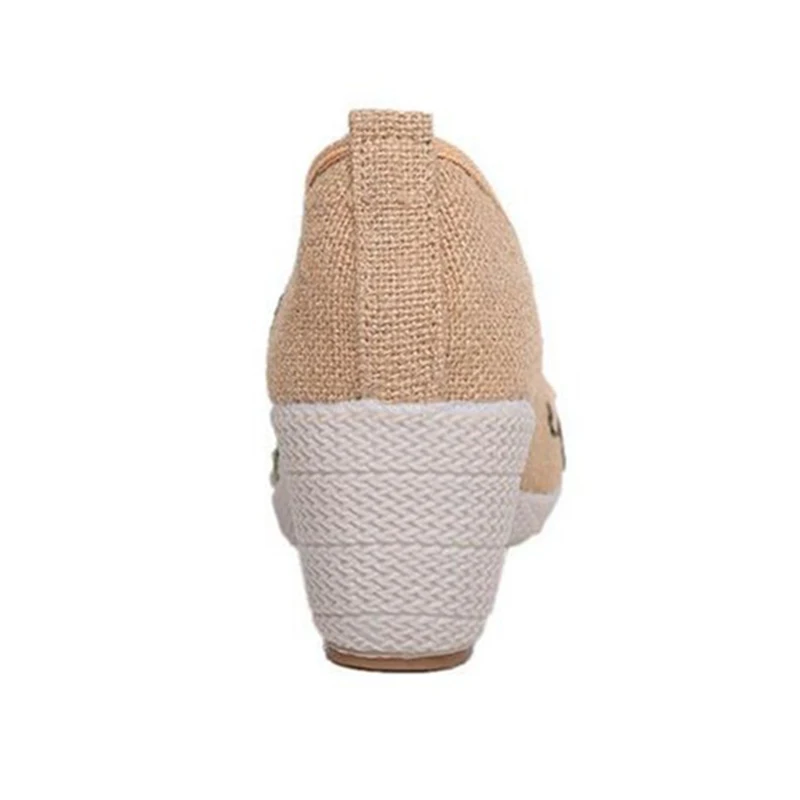 Женские туфли-лодочки с вышивкой на танкетке круглым носком большие размеры до 40