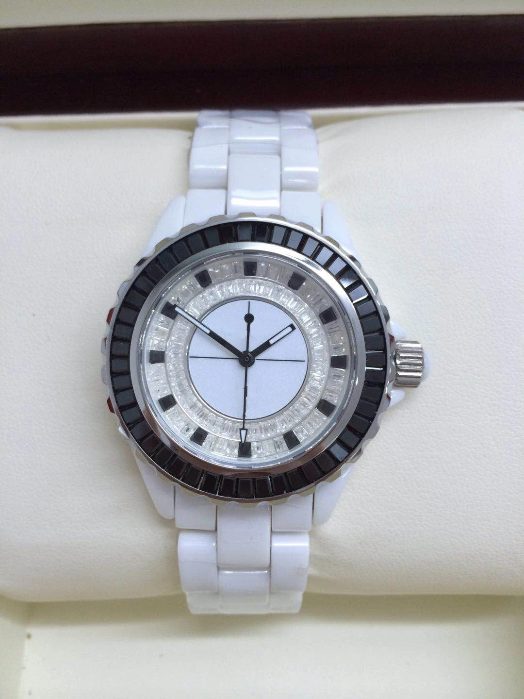 

2020 Genuine Ceramic Black Bar Diamonds Bezel Luxury Brand 2 Row Diamond Dial White Men Women Fashion Quartz Lady Dress Watch