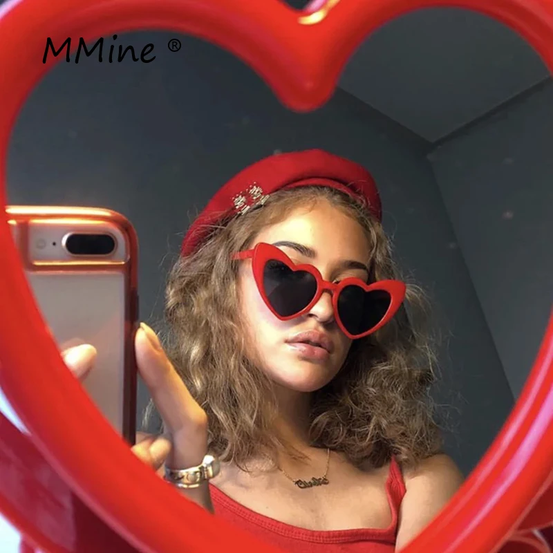 

Vintage Cat Eye Sunglasses Women Love Heart Glasses Luxury Retro Female Eyeglasses Steampunk Eyewear oculos de sol feminino