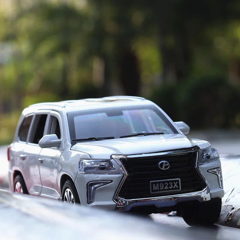 

Lexus lx570 alloy car model SUV model suv children's toy car 6 open the door