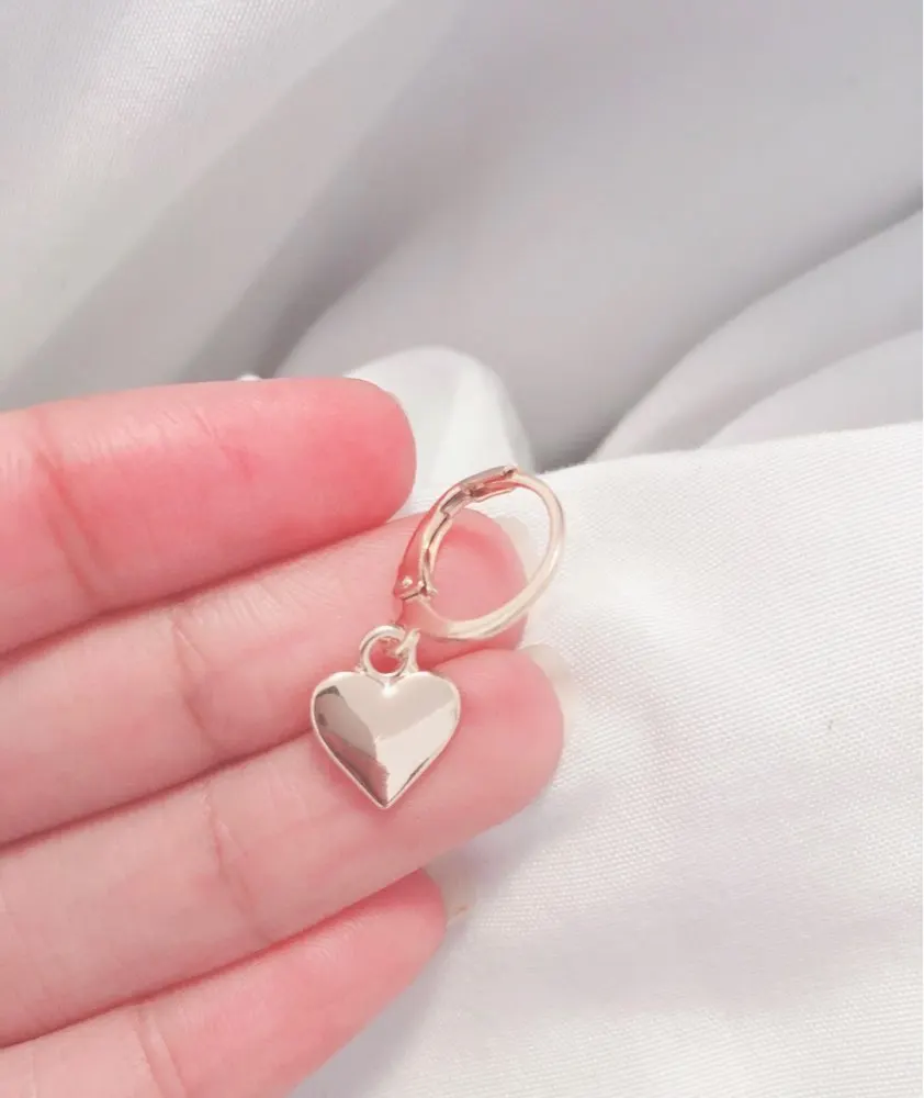 Супер милые сережки в форме Цвет покрытие маленькое сердце очарование серьги