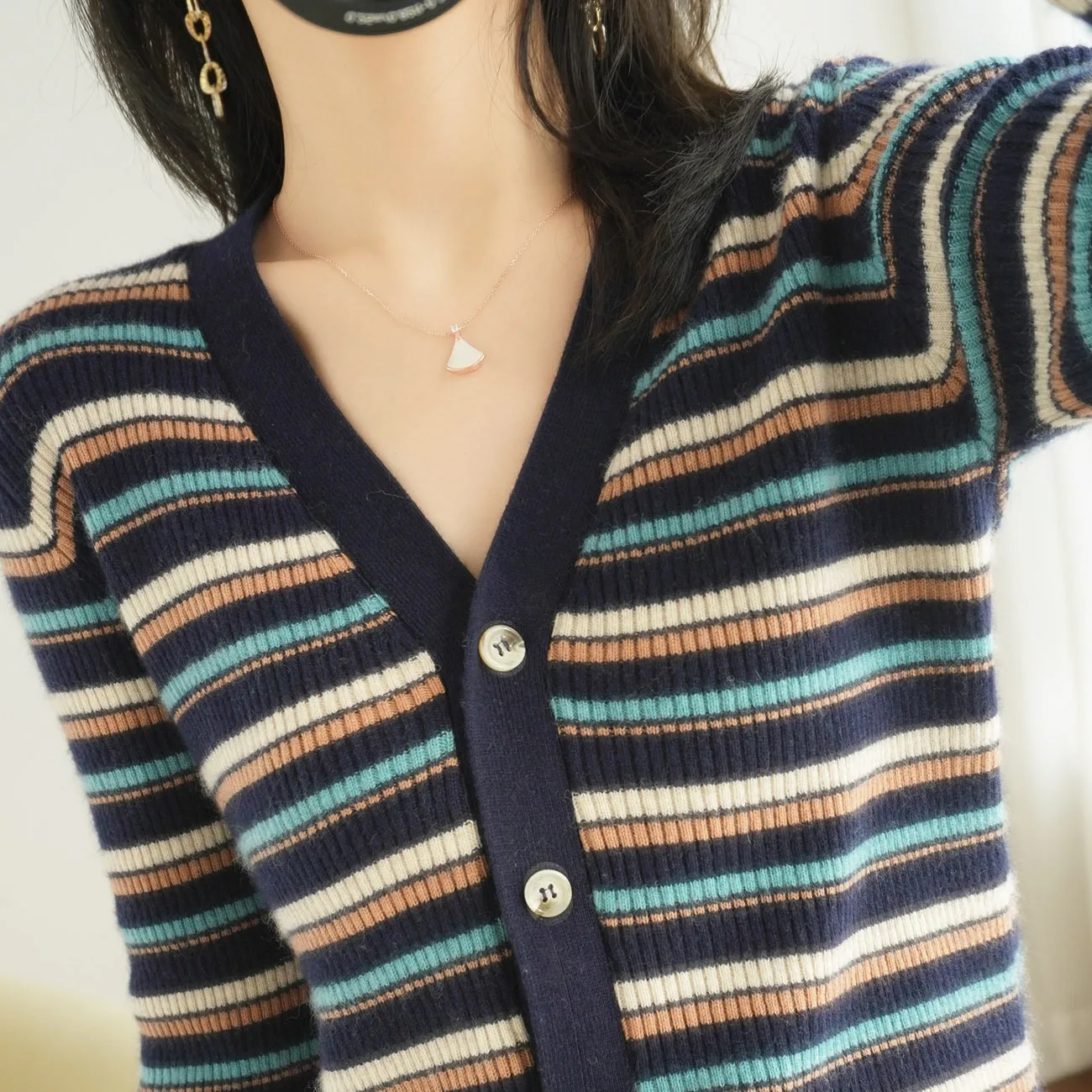 

Cardigan Women Autumn Winter Knitted Pullover Contrast Color Stripe V-neck Womens Sweater Fashion Slim Cashmere Jumper Knitwear